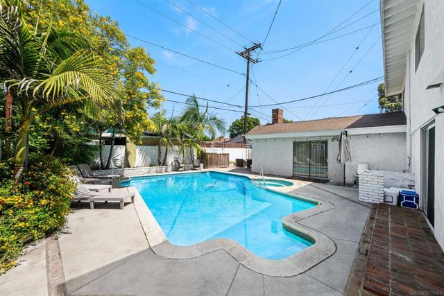 5736 Coke Ave, Lakewood, CA 90712