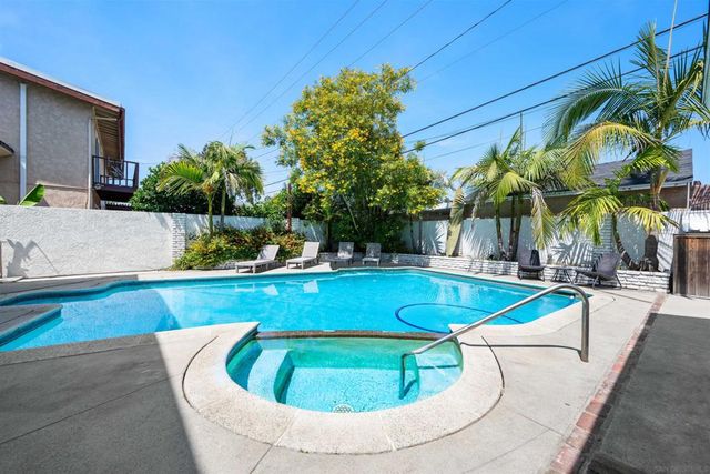 5736 Coke Ave, Lakewood, CA 90712