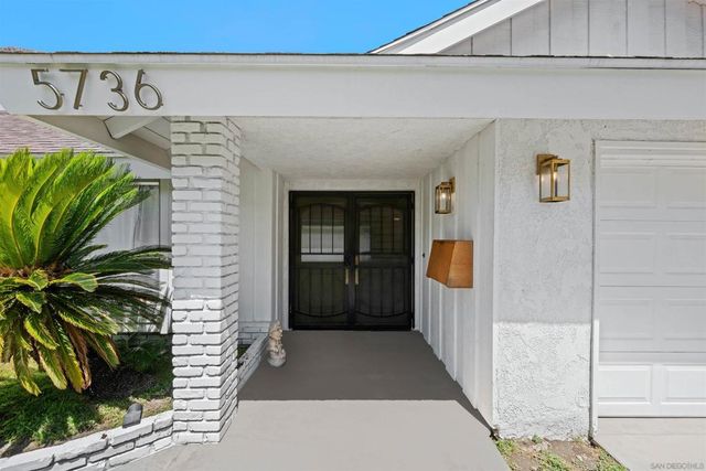 5736 Coke Ave, Lakewood, CA 90712