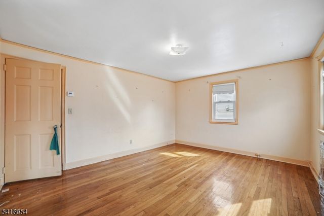 230 Sandford Ave, North Plainfield Boro, NJ 07060