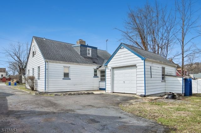 230 Sandford Ave, North Plainfield Boro, NJ 07060