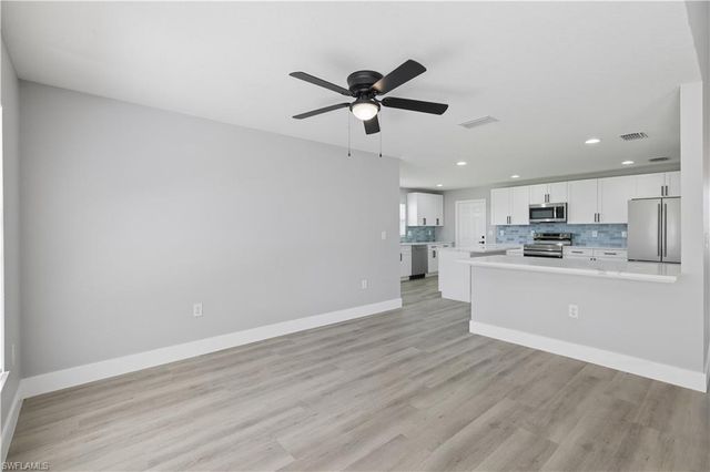 930 NW Juanita PL, Cape Coral, FL 33993