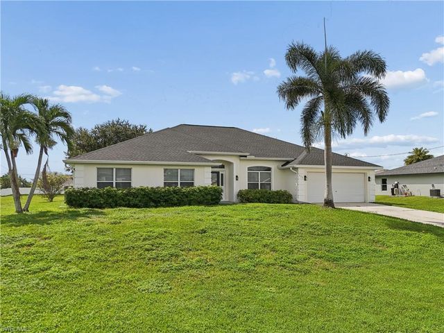 930 NW Juanita PL, Cape Coral, FL 33993