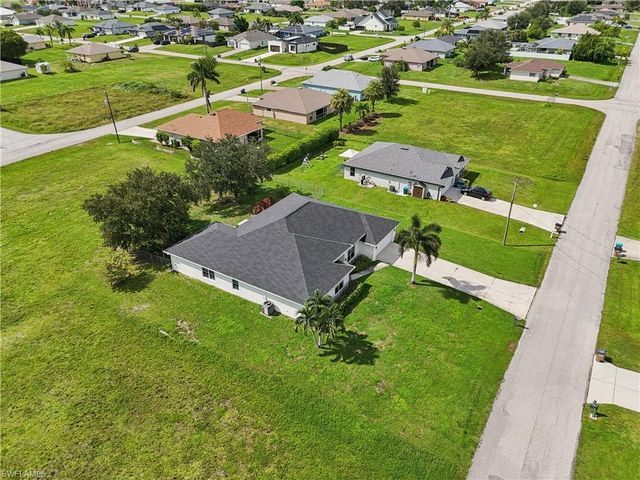 930 NW Juanita PL, Cape Coral, FL 33993