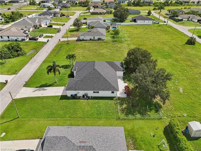 930 NW Juanita PL, Cape Coral, FL 33993