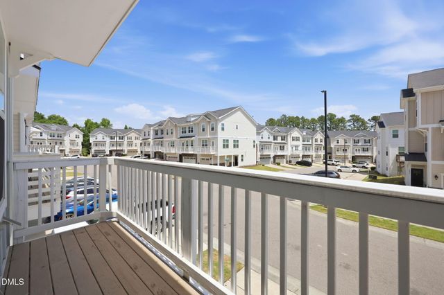 1032 Diamond Dove Lane, Apex, NC 27502