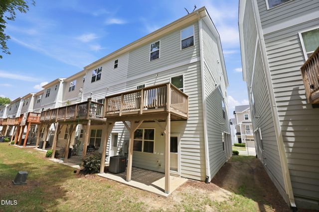 1032 Diamond Dove Lane, Apex, NC 27502