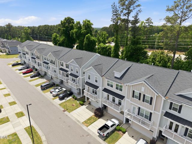 1032 Diamond Dove Lane, Apex, NC 27502
