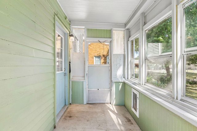 524 Harrison Avenue, Saint Paul, MN 55102