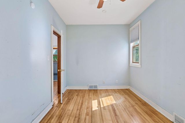 524 Harrison Avenue, Saint Paul, MN 55102