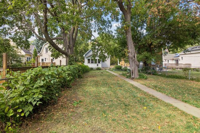 524 Harrison Avenue, Saint Paul, MN 55102