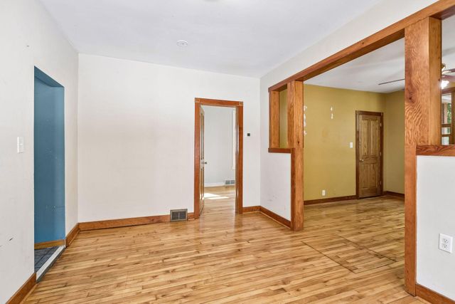 524 Harrison Avenue, Saint Paul, MN 55102