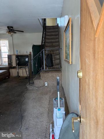 915 E SCHILLER ST, Philadelphia, PA 19134
