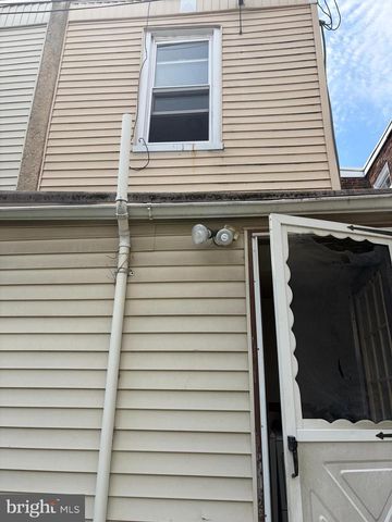 915 E SCHILLER ST, Philadelphia, PA 19134
