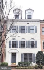 1609 LEEDS CASTLE DR, Vienna, VA 22182