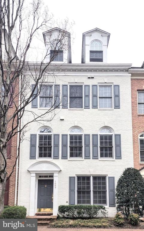 1609 LEEDS CASTLE DR, Vienna, VA 22182