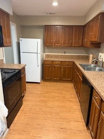 8813 Deerwood Drive, Rowlett, TX 75088