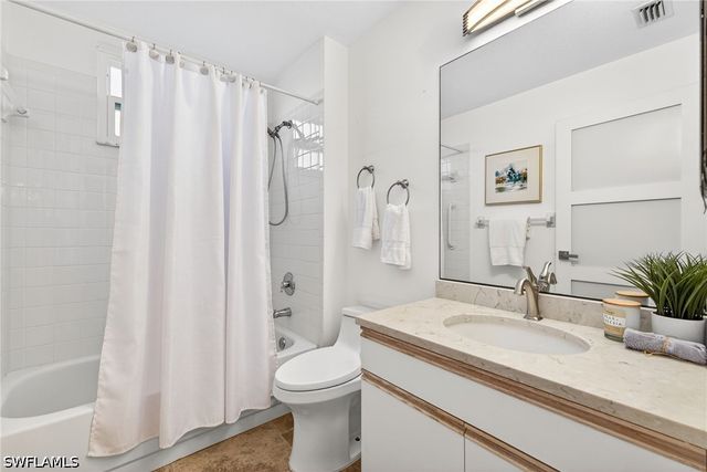 7100 Barrington CIR 101, Naples, FL 34108