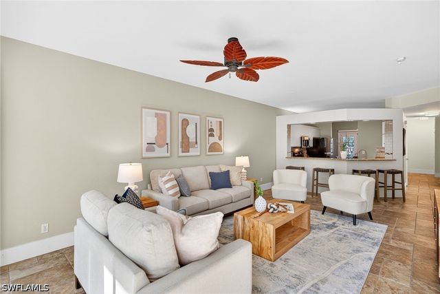 7100 Barrington CIR 101, Naples, FL 34108