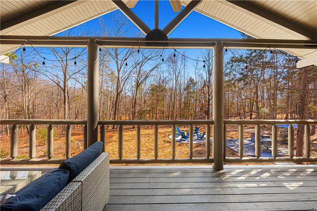 201 Lake Grove Lane, Townville, SC 29689