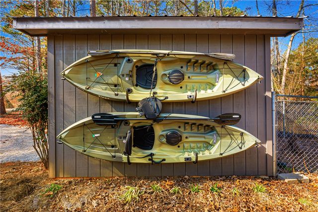 201 Lake Grove Lane, Townville, SC 29689