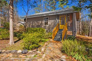 201 Lake Grove Lane, Townville, SC 29689