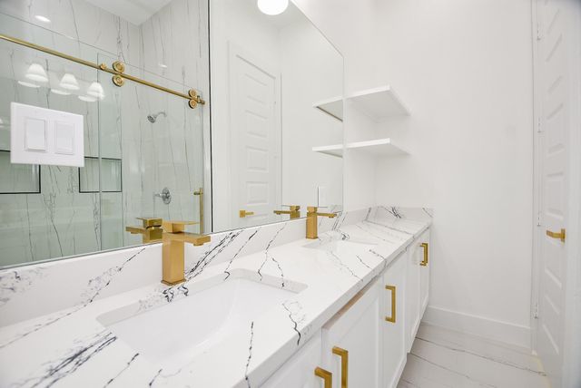 8700 Lanewood Drive, Houston, TX 77016