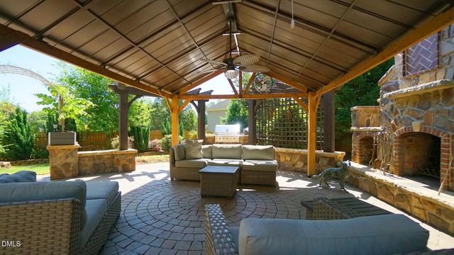 8607 Stonechase Drive, Raleigh, NC 27613