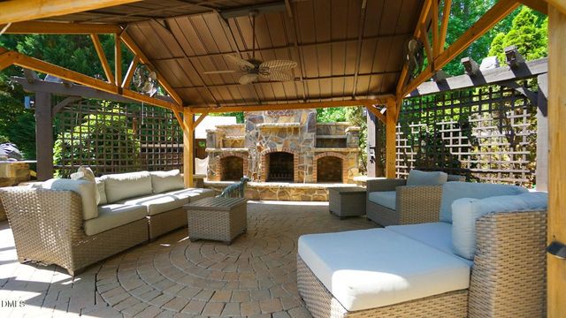 8607 Stonechase Drive, Raleigh, NC 27613