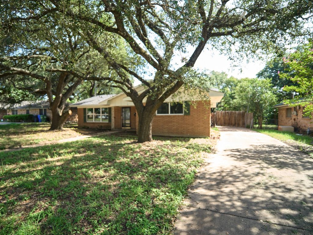 5907 Caldwell Drive, Waco, TX 76710