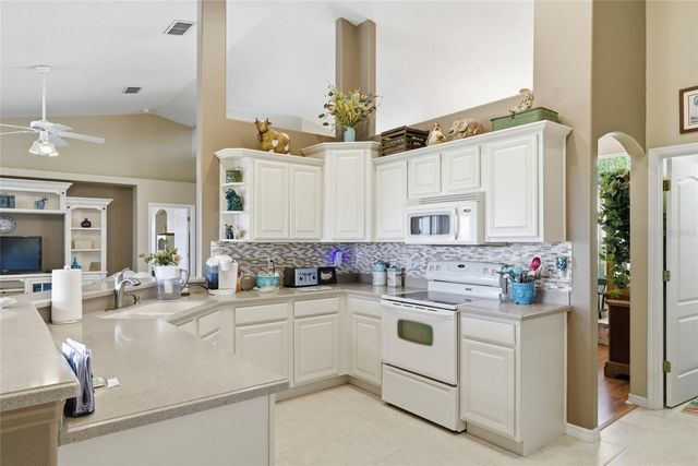 932 CORNELL AVENUE, Clermont, FL 34711