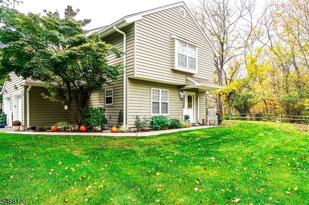 9 Pelican Point, Hampton Twp., NJ 07860 — exterior