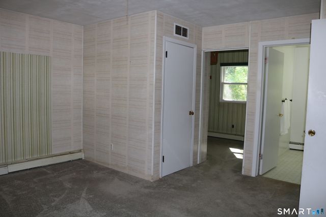 46 Barton Road, Milford, CT 06460