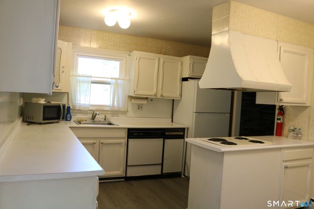 46 Barton Road, Milford, CT 06460