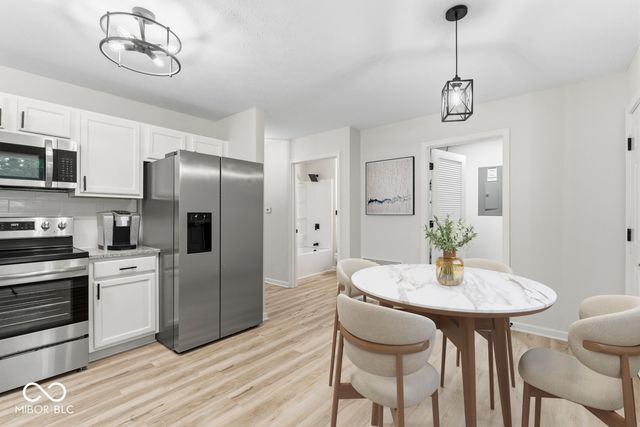 2734 Boulevard Place, Indianapolis, IN 46208