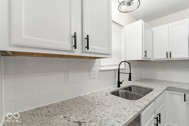2734 Boulevard Place, Indianapolis, IN 46208