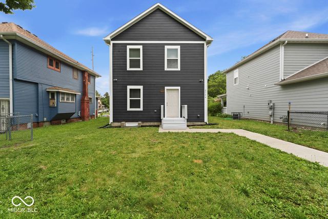 2734 Boulevard Place, Indianapolis, IN 46208
