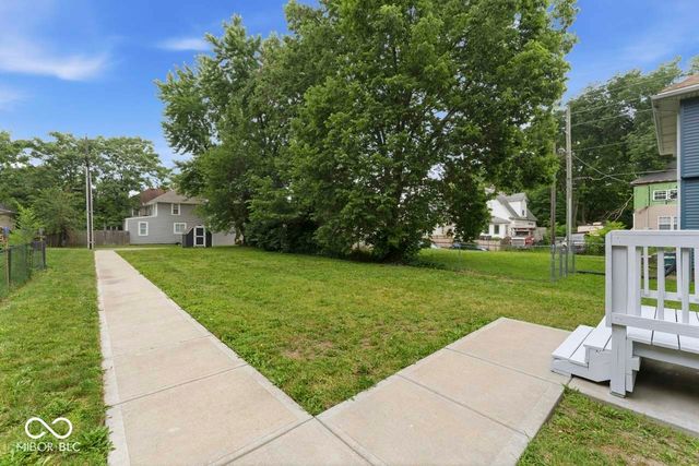 2734 Boulevard Place, Indianapolis, IN 46208
