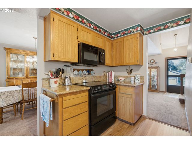 16216 Sw 104TH Ave, Portland, OR 97224