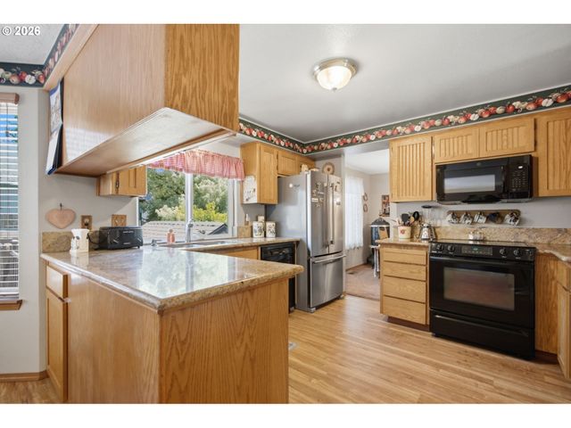 16216 Sw 104TH Ave, Portland, OR 97224