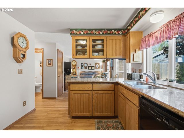 16216 Sw 104TH Ave, Portland, OR 97224