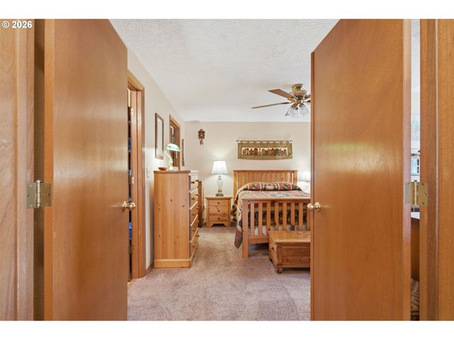 16216 Sw 104TH Ave, Portland, OR 97224