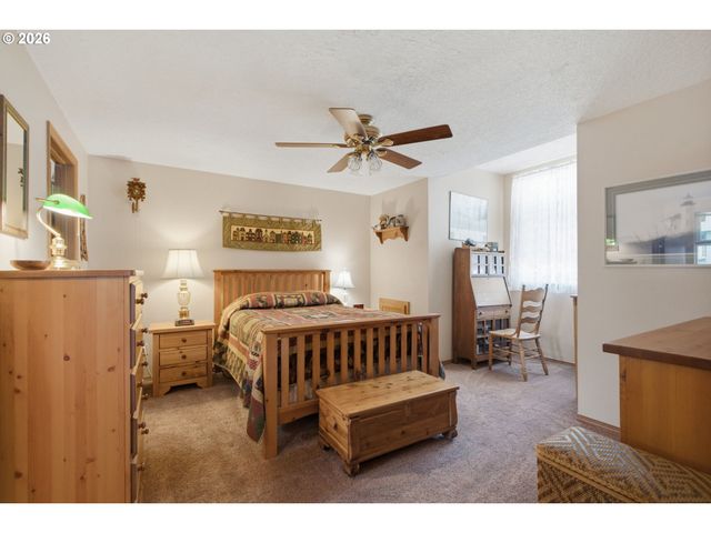 16216 Sw 104TH Ave, Portland, OR 97224