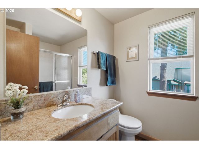 16216 Sw 104TH Ave, Portland, OR 97224