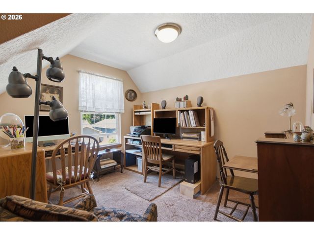 16216 Sw 104TH Ave, Portland, OR 97224