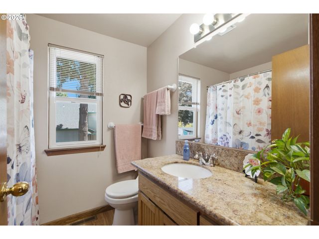 16216 Sw 104TH Ave, Portland, OR 97224