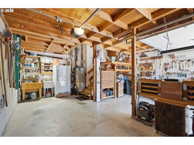 16216 Sw 104TH Ave, Portland, OR 97224
