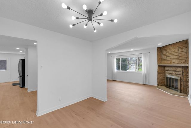 2345 Sycamore Ave, Louisville, KY 40206