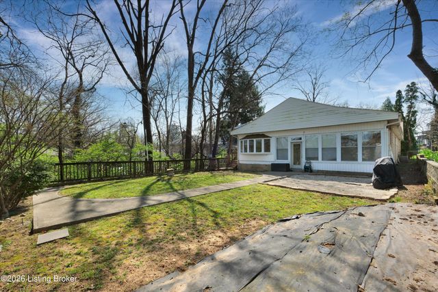 2345 Sycamore Ave, Louisville, KY 40206