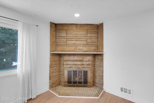 2345 Sycamore Ave, Louisville, KY 40206